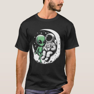 Camiseta Astronauta Lendo Livro Para Alienígena Do Espaço D