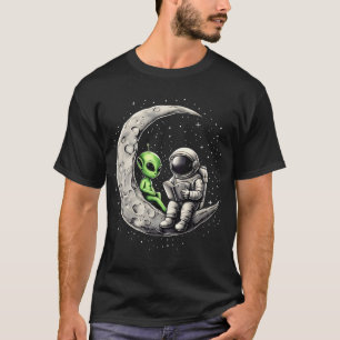 Camiseta Astronauta Lendo Livro Para Alienígena No Espaço D