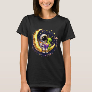 Camiseta Astronauta Lendo Livro para Espaço Lunar Alien