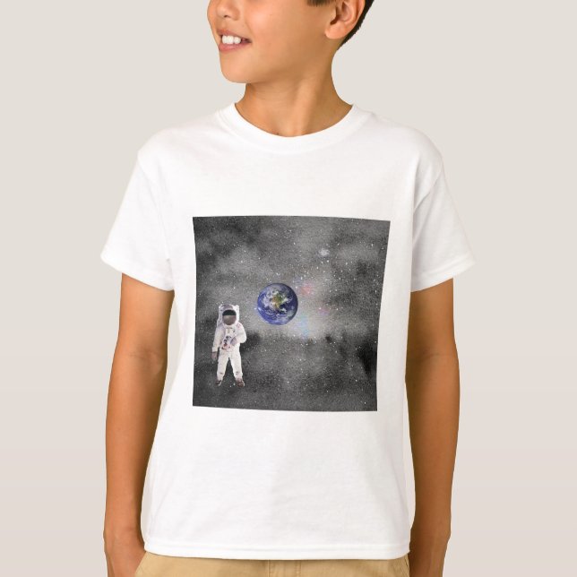 Camiseta Astronauta no Planeta Terra de Visualização do Esp (Frente)