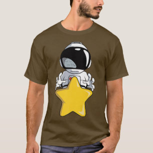 Camiseta Astronauta pega uma estrela grande amarela