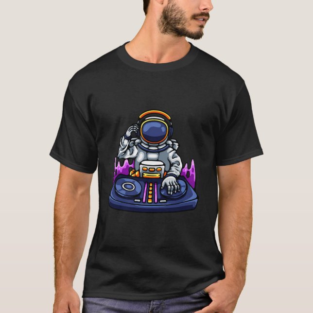 Camiseta Astronauta Psicodélico Dj No Espaço Edm Music Fest (Frente)