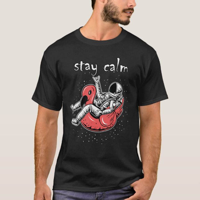 Camiseta Astronauta Saindo No Espaço Fique Calmo Gráfico (Frente)