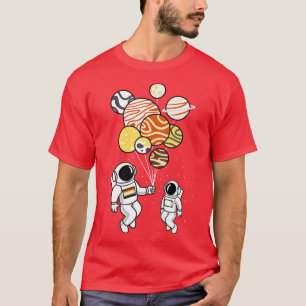 Camiseta Astronauta Segurando Balões de Urso Gay