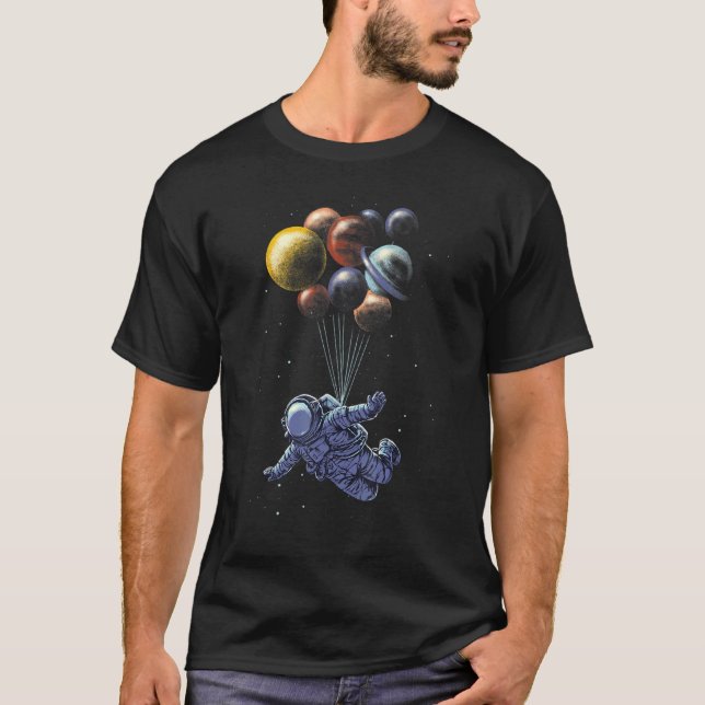 Camiseta Astronauta Segurando Planeta Balões Sistema Solar  (Frente)
