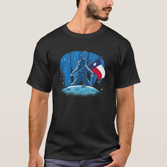 Camiseta Astronauta Texan Flag Moon Landing Patriótica Texa (Frente)
