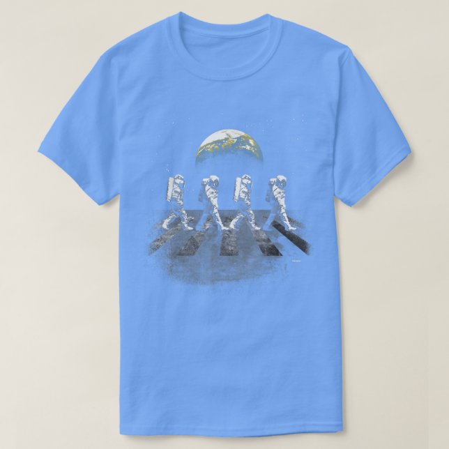 Camiseta Astronautas caminhando na Lua da Terra Espacial (Frente do Design)