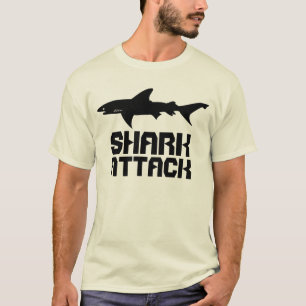 Camiseta Ataque do TUBARÃO!  Desenho do tubarão e de text