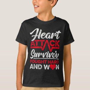 Camiseta Ataque O Duro De Sobrevivência E Ganhe Fita Vermel