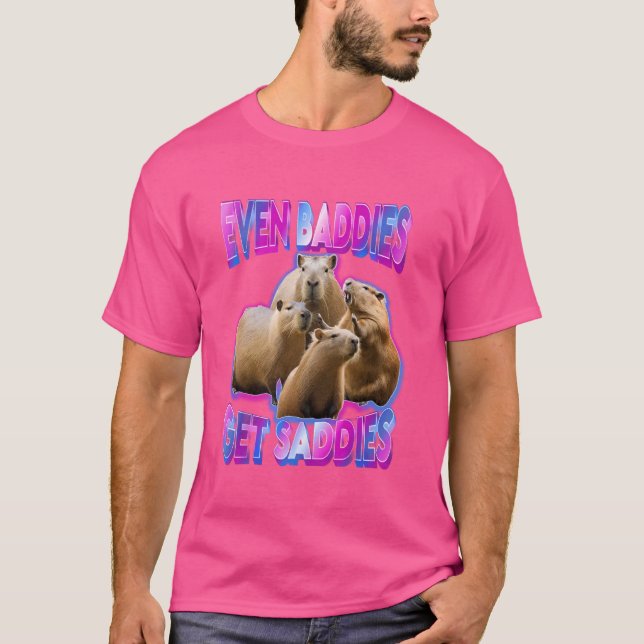 Camiseta Até Baddies Pegam Saddies Funny Capybara Meme para (Frente)