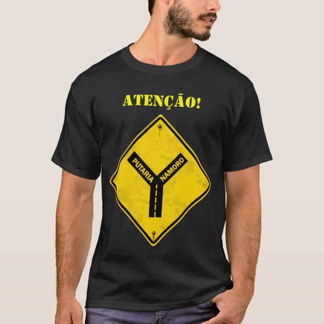 Camiseta Atenção: Putaria - Namoro (Frente)