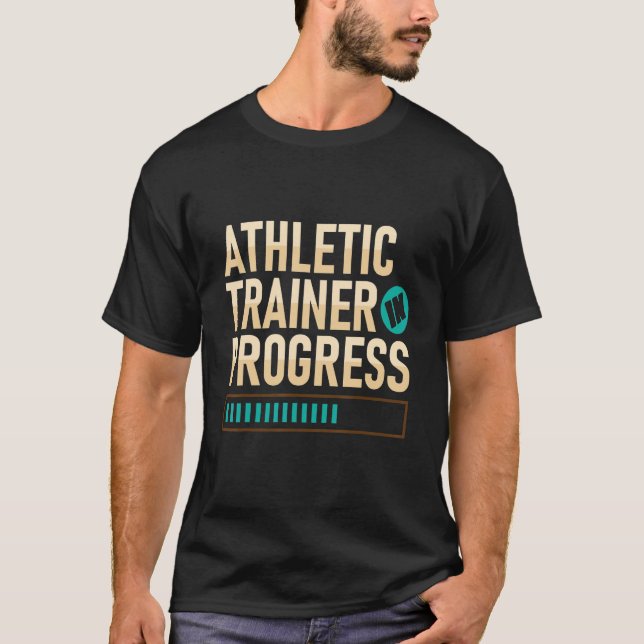 Camiseta Athletic Trainer In Progress Fitness Coach Apparel (Frente)