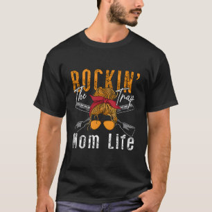 Camiseta Atirando A Armadilha Que A Mãe Viva Alvo Atirando