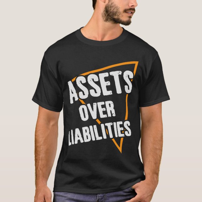Camiseta Ativos Sobre O Passivo Contabilista Engraçado (Frente)