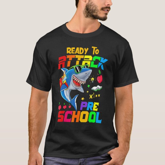 Camiseta Attacking Pre School Teacher Student Back To Schoo (Frente)