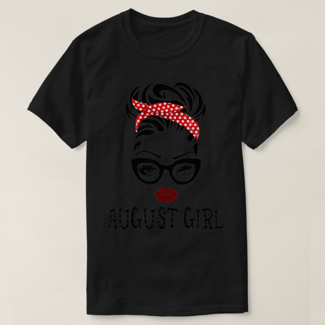 Camiseta August Girl Woman Face Wink Eyes Lady Face Birthda (Frente do Design)