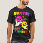 Camiseta Auntie Of The Baby Shark Birthday Auntie Shark<br><div class="desc">Auntie Of The Baby Shark Birthday Auntie Shark  .shark,  diving,  fish,  gift,  gift idea,  great white shark,  sea,  whale shark,  diver,  fisherman,  fishing,  funny,  hammerhead,  i love sharks,  lover,  marine biologist,  shark fin,  shark lover,  sharks,  tiger shark,  vacation,  whale</div>