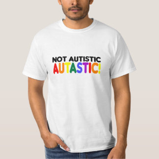 Camiseta Autastic nao autístico! (Mês de Awarness do