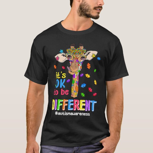 Camiseta Autism Awareness Giraffe Flower Its Ok To Be Diffe (Frente)