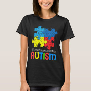Camiseta Autismo-Consciência do Autismo Eu Amo Alguém Com A