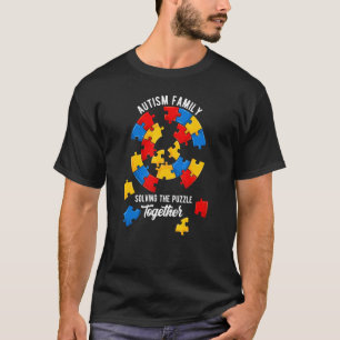 Camiseta Autismo Família Resolvendo O Quebra-Cabeça Juntos