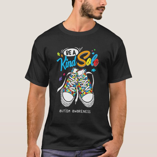 Camiseta Autismo Sensibilização Seja Uma Espécie De Calçado (Frente)