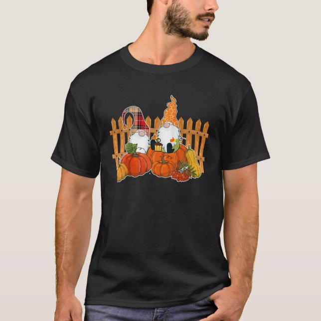 Camiseta Autumn Gnomos Pumpkin Harvest Cai Engraçado Ho (Frente)