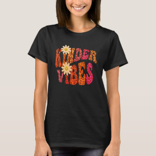 Camiseta Autumn KINDER VIBES Professor Peace Love Kindergar