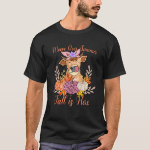Camiseta Autumn Season Fall Cute Cow Em Um Pumpkin Patch