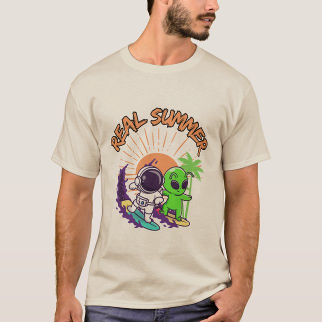 Camiseta Aventura Cósmica de Verão (Frente)