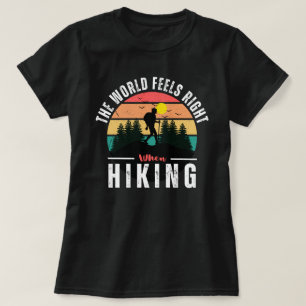 Camiseta Aventura do Campo Montanhês Retro de Hiking na Vin