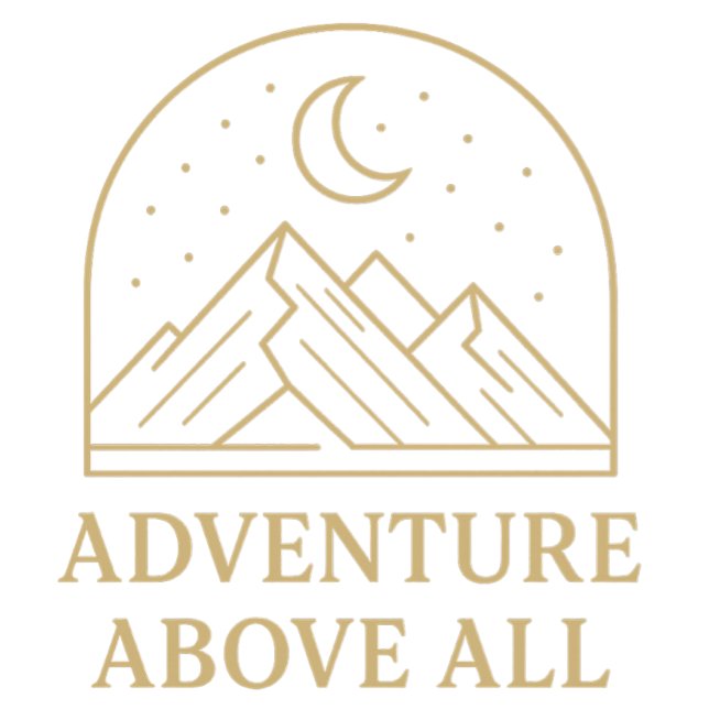 Camiseta Aventura Geométrica Montanha & Lua – Prof (Criador carregado)