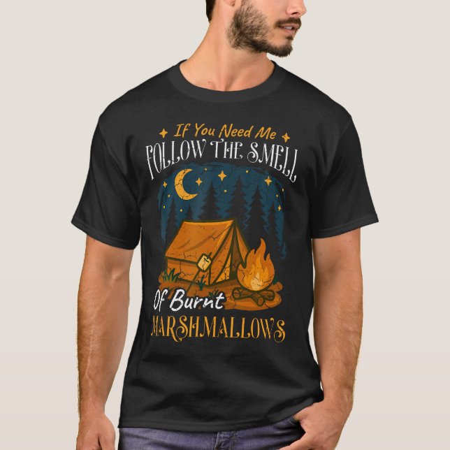 Camiseta Aventureiro de Camping com Marshmallows Queimados  (Frente)