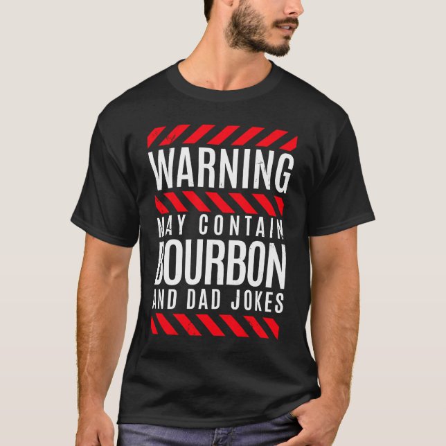Camiseta Aviso Contém Uísque Bourbon Pai & Piadas (Frente)