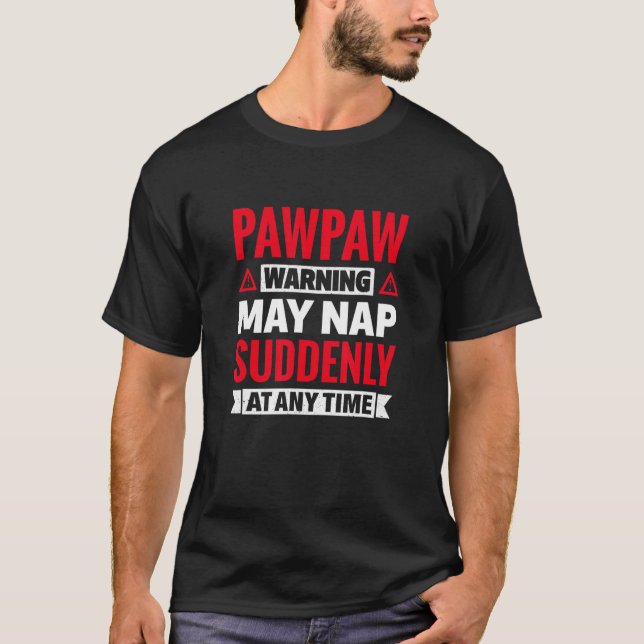 Camiseta Aviso de Papai Mensal Pode Cochilar Repentinamente (Frente)