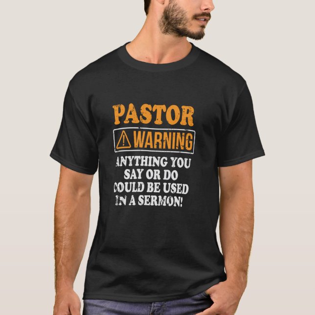 Camiseta Aviso Do Pastor Qualquer Coisa Pode Ser Usada Em U (Frente)