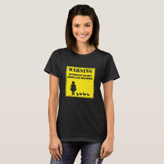 Camiseta Aviso: Esta pessoa pode falar sobre galinhas