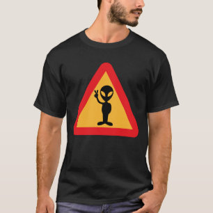 Camiseta Aviso para Aliens - SinalT-Shirt