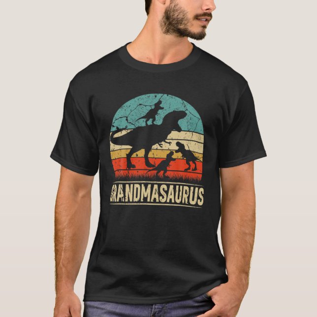 Camiseta Avó Dinossauro T Rex Grandmasaurus 3 Crianças Famí (Frente)