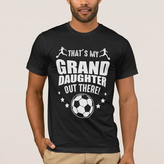 Camiseta Avó Garota de Futebol Orgulhosa Avós (Frente)