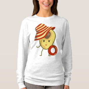 Camiseta Avocado, garota de praia com chapéu de sol e anel