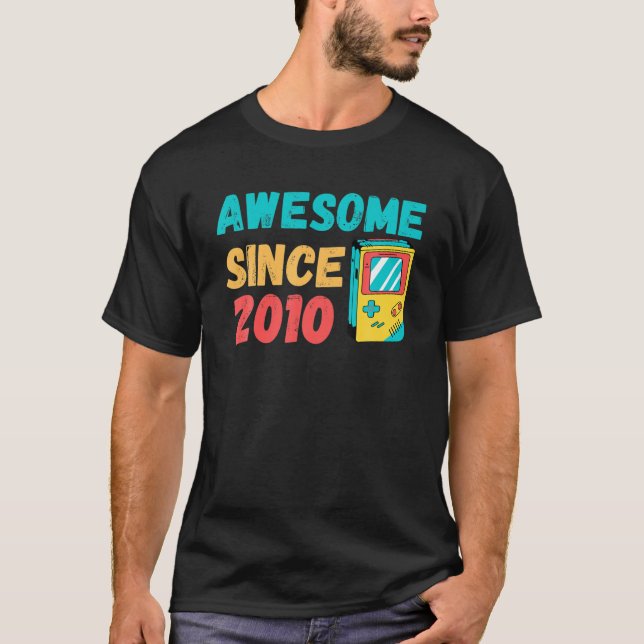 Camiseta Awesome Since 2010 Tee For 12 Years Old (Frente)