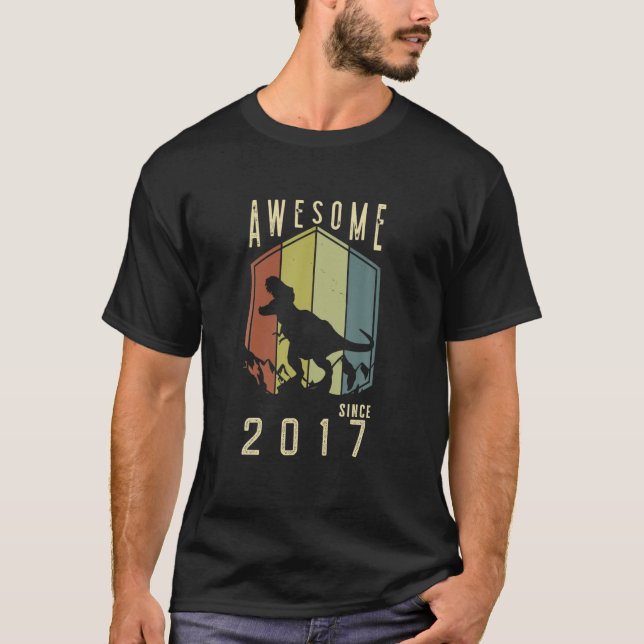 Camiseta Awesome Since 2017 Dinosaur Boy 5 Years Old 5Th Bi (Frente)