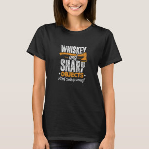 Camiseta Ax Hatchet Jogando Objetos Whiskey E Sharp Dis