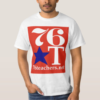 Camiseta azul do TShirt do valor 76Teachers no vermelho
