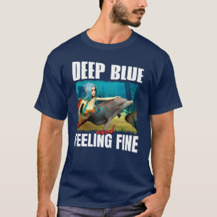 Camiseta Azul profundo e sensação de boa Sereia e golfinho