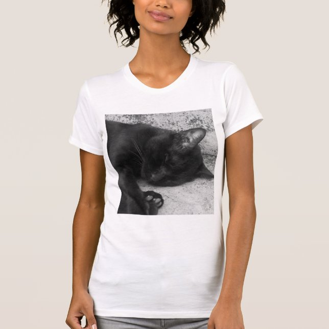 Camiseta B&W - Cat Sleeping (Frente)