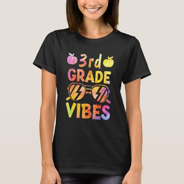 Camiseta Back to School 3rd Grade Vibes Tie Dye Teacher Kid (Frente)