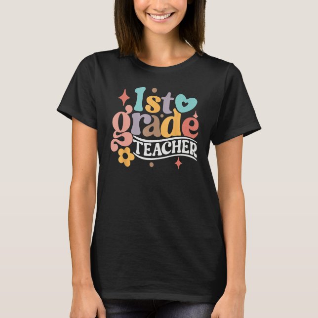 Camiseta Back to School First 1st Grade Teacher First Day O (Frente)