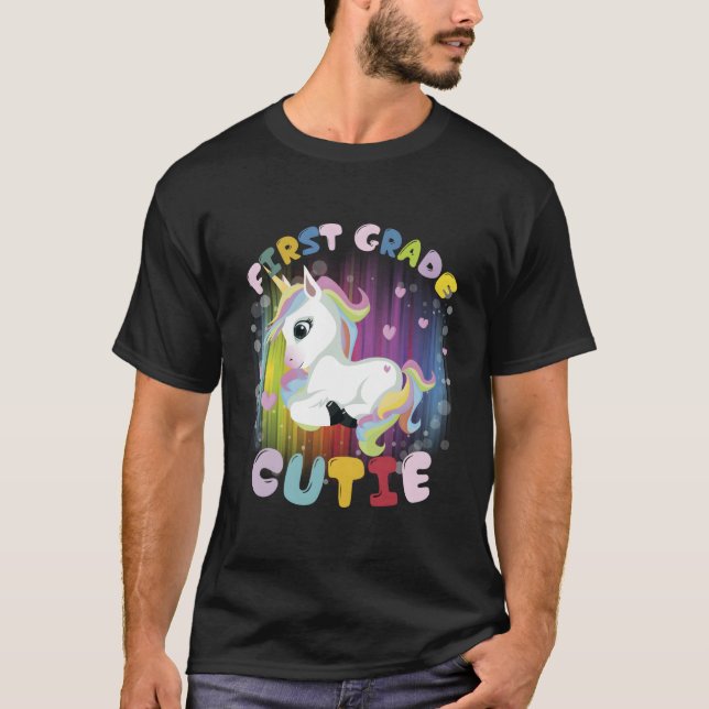 Camiseta Back To School First Grade Unicorn Cutie Unicorn (Frente)